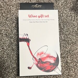 Wine Gift Set NEW